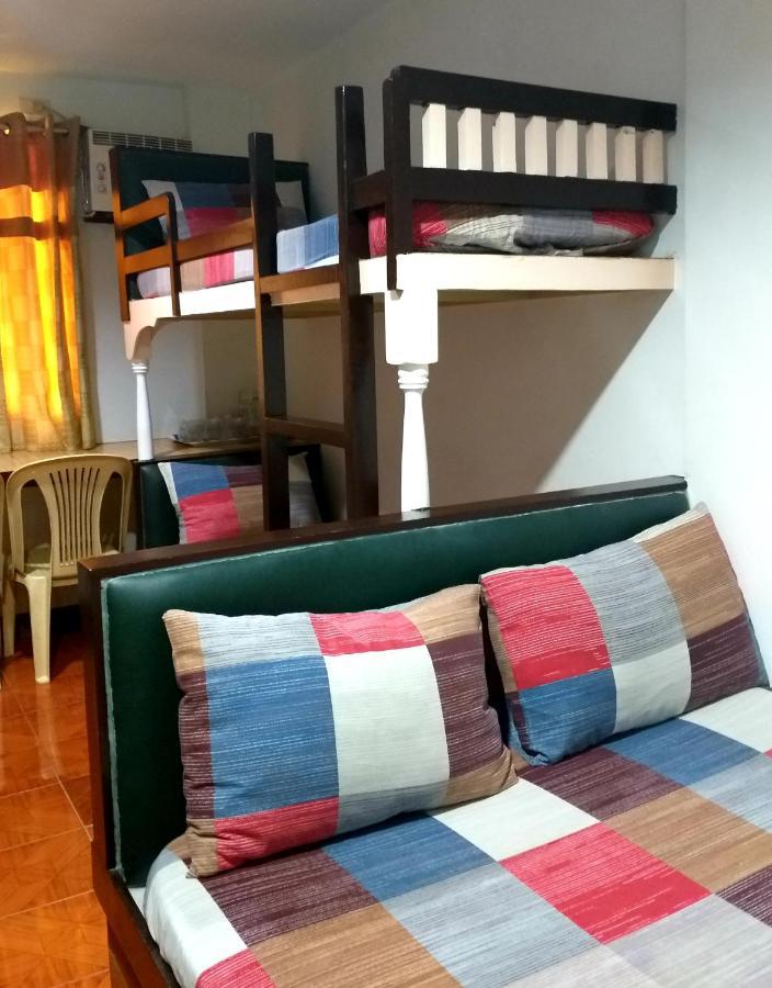 Park Vil-La Apartelle Кесон-Сіті Екстер'єр фото